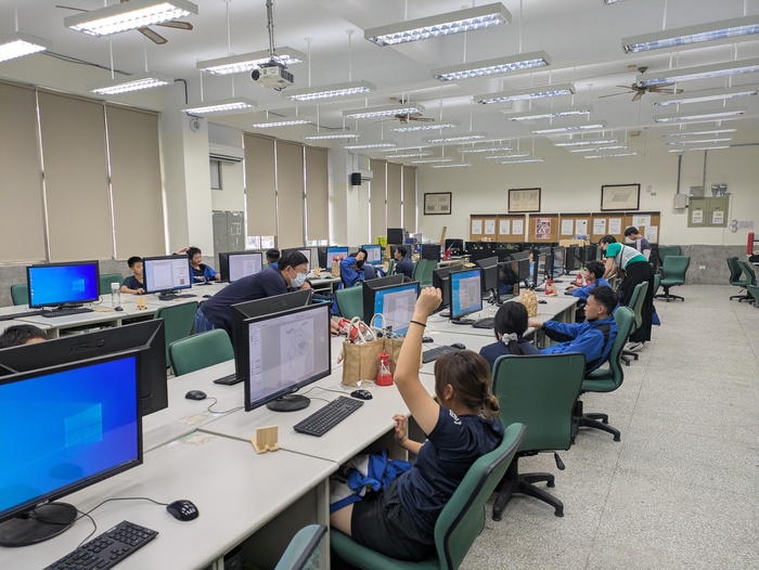 [1150402]初鹿國中蒞校參與機械科職涯體驗活動圖片